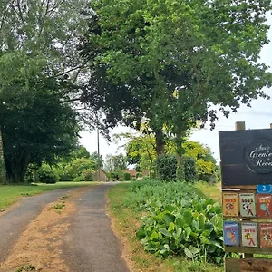 Aux Greniers à Rêves Plestan